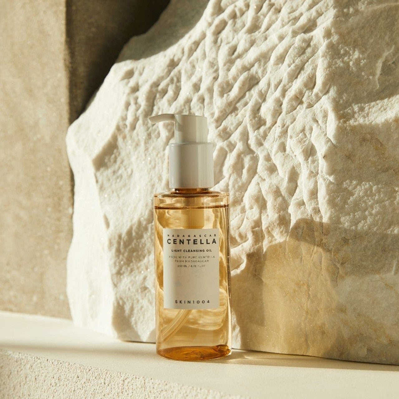 SKIN1004 MADAGASCAR CENTELLA LIGHT CLEANSING OIL 200ML